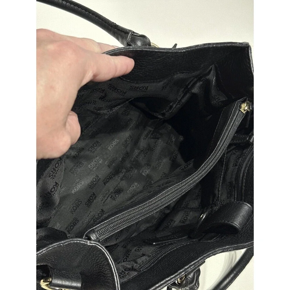 Michael Kors Hamilton Black Leather Tote Bag Shoulder Strap Medallion 15"x10"x4" - Picture 13 of 13
